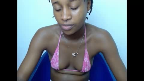 creamyxmuffin online show from October 5, 2025, 7:50 am