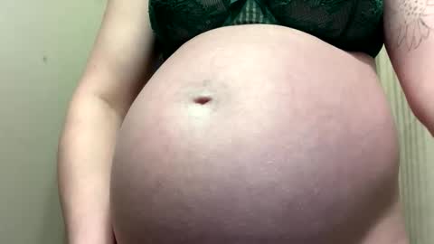 Breed me daddy  online show from March 1, 2026, 1:57 pm