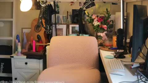 Creature Marie online show from April 21, 2026, 2:56 pm