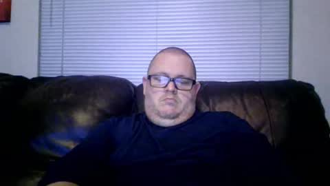 The hopeless romantic online show from February 19, 2025, 11:38 am