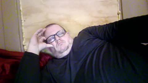 The hopeless romantic online show from December 19, 2025, 8:38 pm