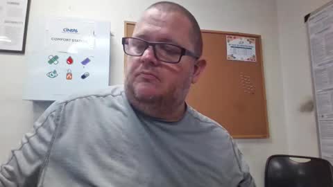 The hopeless romantic online show from January 11, 2026, 1:21 am