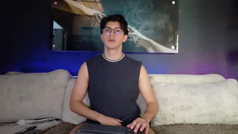 CRHISTIAN online show from April 1, 2026, 2:36 pm