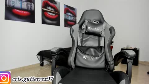 Cris Gutierrez online show from October 3, 2025, 9:34 pm