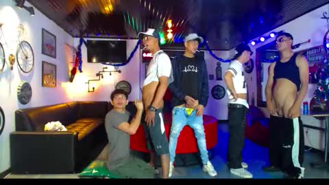 crismens online show from December 13, 2025, 8:14 pm