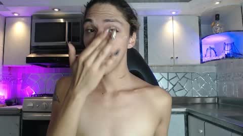 Cristina Onazis online show from April 5, 2026, 6:49 pm