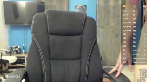 Criss online show from November 12, 2025, 11:36 pm