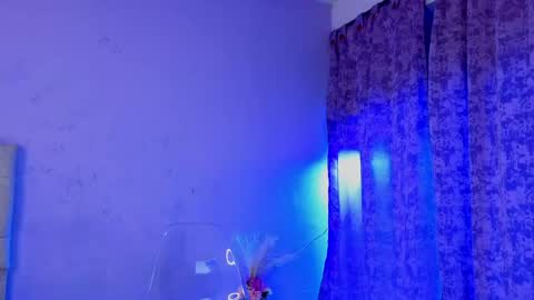 Snapshot of crisstal_7 chatting on May 21, 2026, 9:44 pm cristal online show from May 21, 2026, 9:44 pm