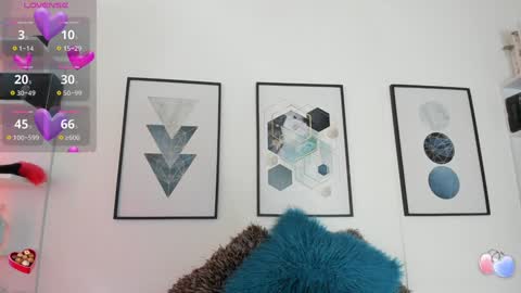 Cristal online show from February 7, 2025, 4:48 am