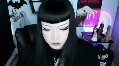 Cris online show from August 4, 2026, 9:06 pm