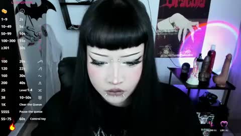 Cris online show from August 7, 2026, 9:28 pm