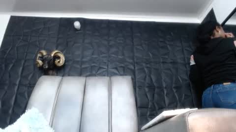 Hanna  online show from April 30, 2026, 11:27 am