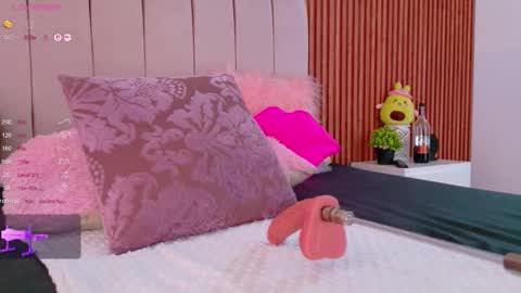 STEFANYIG cristalsubin online show from November 22, 2025, 12:15 pm