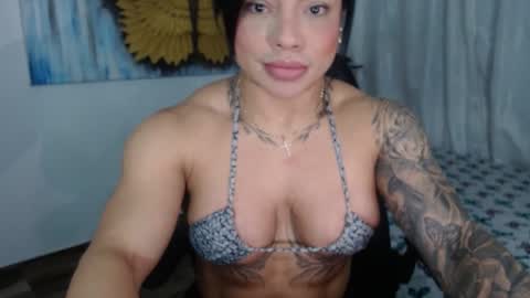 Snapshot of cristalbeautiful1 chatting on September 28, 2025, 11:43 pm Natalie online show from September 28, 2025, 11:43 pm