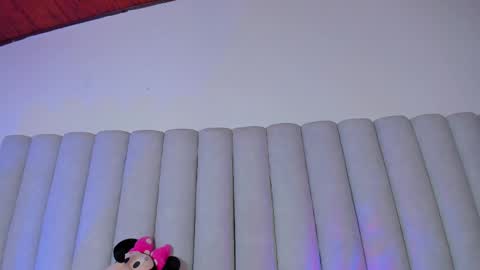 Nicole  Connection time 220pm-910pmCol online show from February 12, 2025, 1:30 am