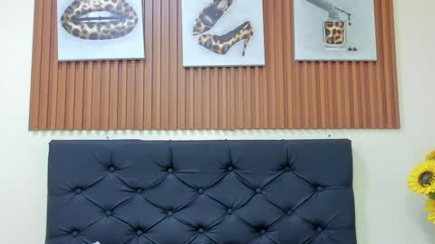 Snapshot of cristale69 chatting on February 28, 2026, 6:53 pm cristale69 online show from February 28, 2026, 6:53 pm