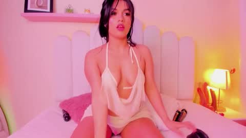 Cristal online show from December 22, 2025, 4:20 am