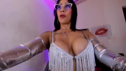 cristal miller online show from February 7, 2026, 4:22 pm