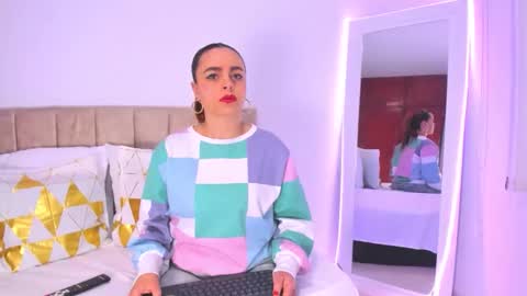 cristal walker online show from November 21, 2025, 11:31 am