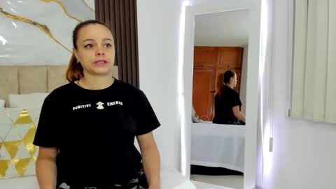 cristal walker online show from February 7, 2026, 10:41 am