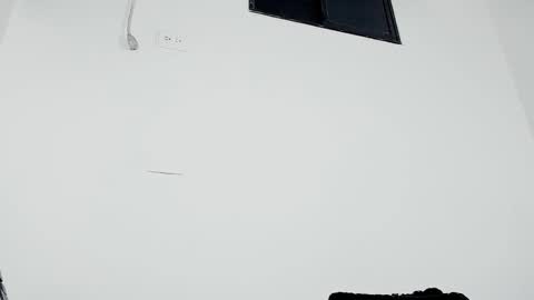 cristian_suarezz_ online show from October 24, 2025, 11:45 pm