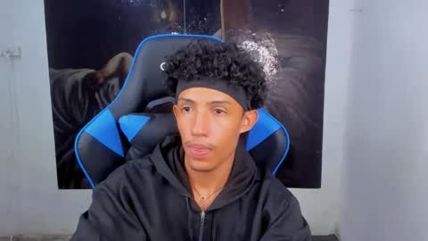 Cristiantke blue online show from December 4, 2024, 4:32 am