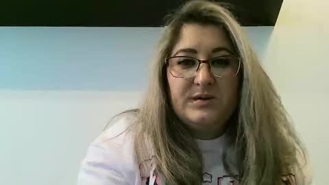 Snapshot of cristina20021991 chatting on March 2, 2025, 4:21 pm cristina20021991 online show from March 2, 2025, 4:21 pm