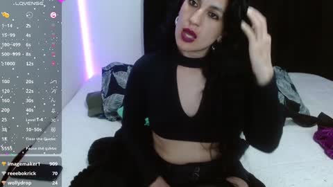 Snapshot of cristina_connor chatting on December 30, 2024, 8:10 am Cristina online show from December 30, 2024, 8:10 am