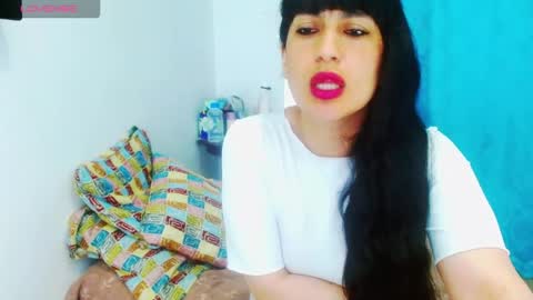 Snapshot of cristina_connor chatting on October 5, 2025, 2:21 am Cristina online show from October 5, 2025, 2:21 am