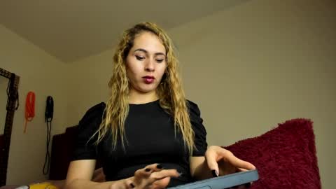 Cristin online show from April 7, 2026, 12:22 am