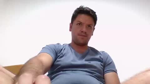 Snapshot of cristopher3042 chatting on December 5, 2024, 2:31 am cristopher3042 online show from December 5, 2024, 2:31 am