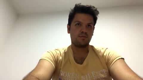 Snapshot of cristopher3042 chatting on December 15, 2024, 2:19 am cristopher3042 online show from December 15, 2024, 2:19 am