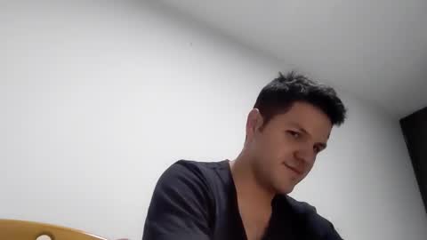 Snapshot of cristopher3042 chatting on January 17, 2025, 1:15 am cristopher3042 online show from January 17, 2025, 1:15 am