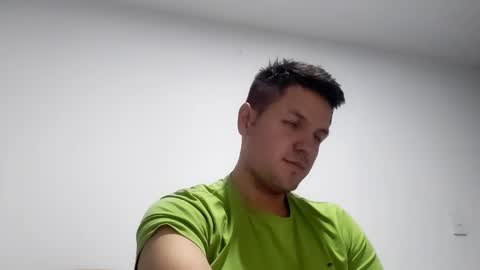 Snapshot of cristopher3042 chatting on February 9, 2025, 2:06 am cristopher3042 online show from February 9, 2025, 2:06 am