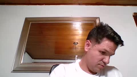 Snapshot of cristopher3042 chatting on September 23, 2025, 10:35 pm cristopher3042 online show from September 23, 2025, 10:35 pm