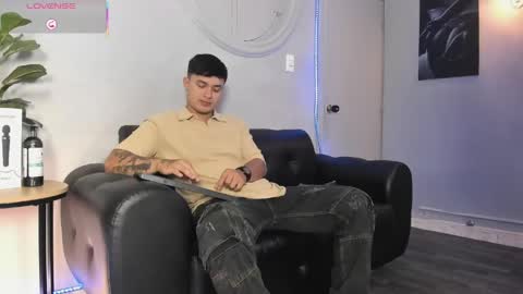 Cristopher online show from May 30, 2026, 2:03 pm