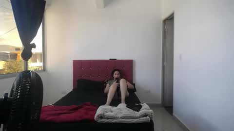 crisyoha4020 online show from November 26, 2025, 6:42 pm