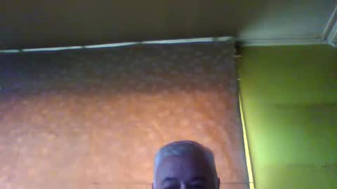 crmperez online show from February 28, 2025, 6:52 pm