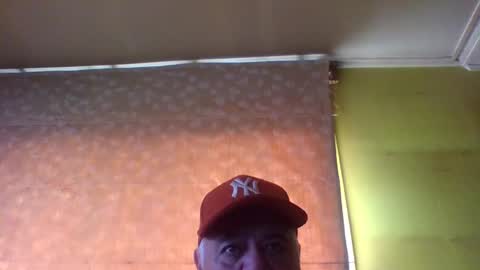 crmperez online show from March 2, 2025, 6:19 pm