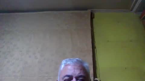 crmperez online show from October 11, 2025, 2:44 am