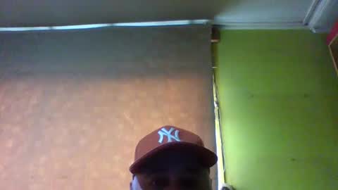 crmperez online show from October 20, 2025, 5:57 pm