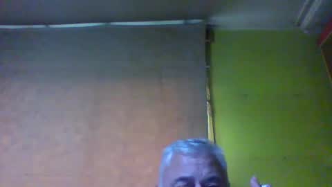crmperez online show from June 2, 2026, 6:43 pm