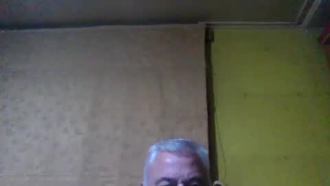 crmperez online show from June 17, 2026, 2:25 am