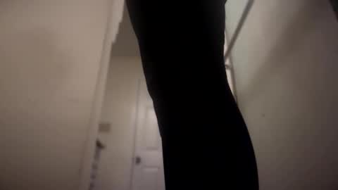 crossdressgod online show from March 7, 2026, 4:42 am