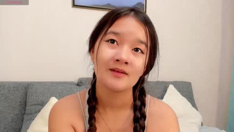 crushbaandicute111 online show from October 12, 2025, 2:27 pm