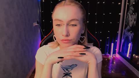 Snapshot of crybambi chatting on February 13, 2026, 6:42 am crybambi online show from February 13, 2026, 6:42 am