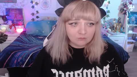   online show from September 8, 2025, 6:29 pm