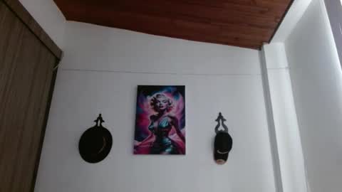 Crystal Blaze online show from April 2, 2026, 1:09 pm