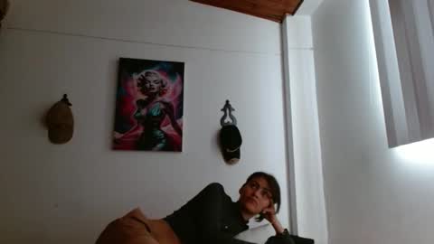 Crystal Blaze online show from April 14, 2026, 3:07 pm