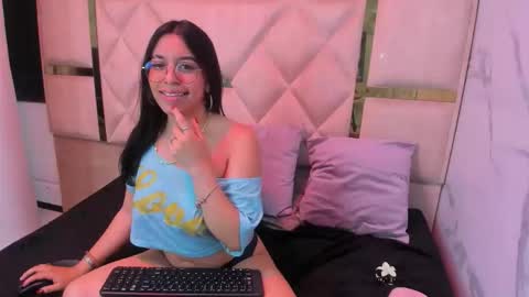 crystalallure online show from June 11, 2026, 12:32 am